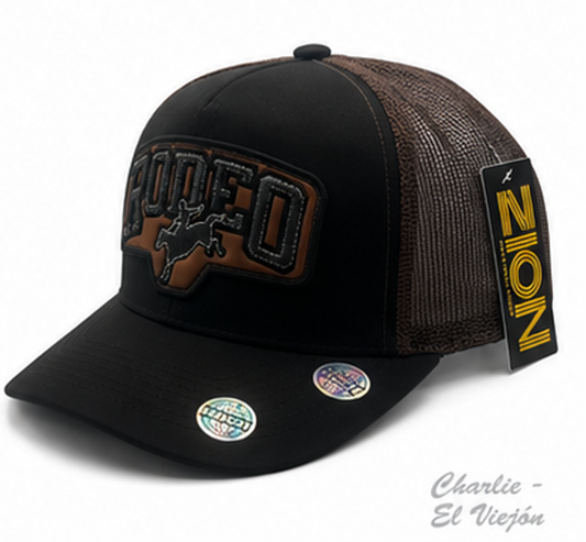 Gorra Rodeo Trucker Negra con Parche Bordado Café